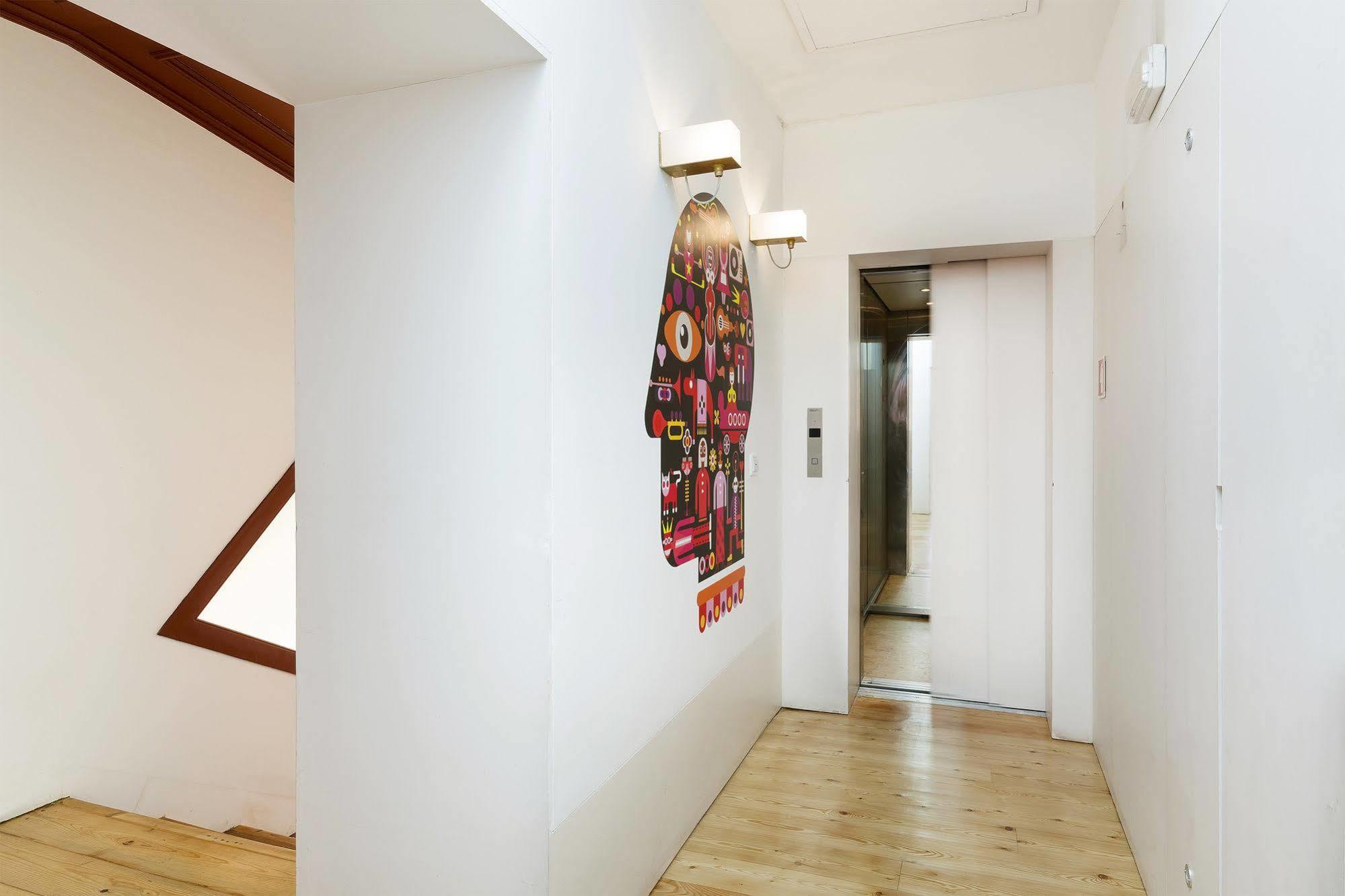 Freedom Serviced Apartments - Cais Do Sodre Lisboa Eksteriør bilde