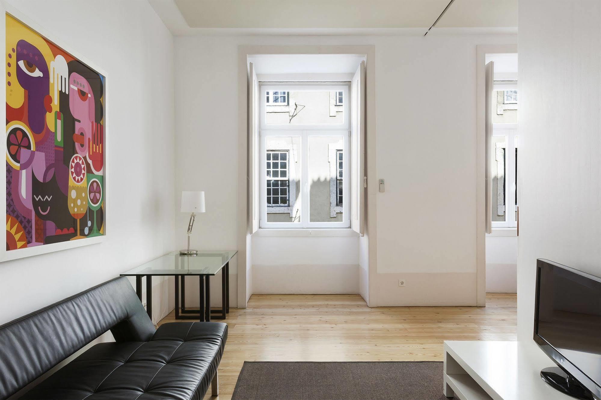 Freedom Serviced Apartments - Cais Do Sodre Lisboa Eksteriør bilde